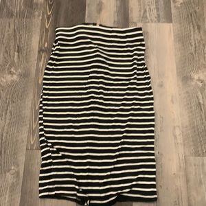 Charlotte russe Skirt in Black and White , Size M